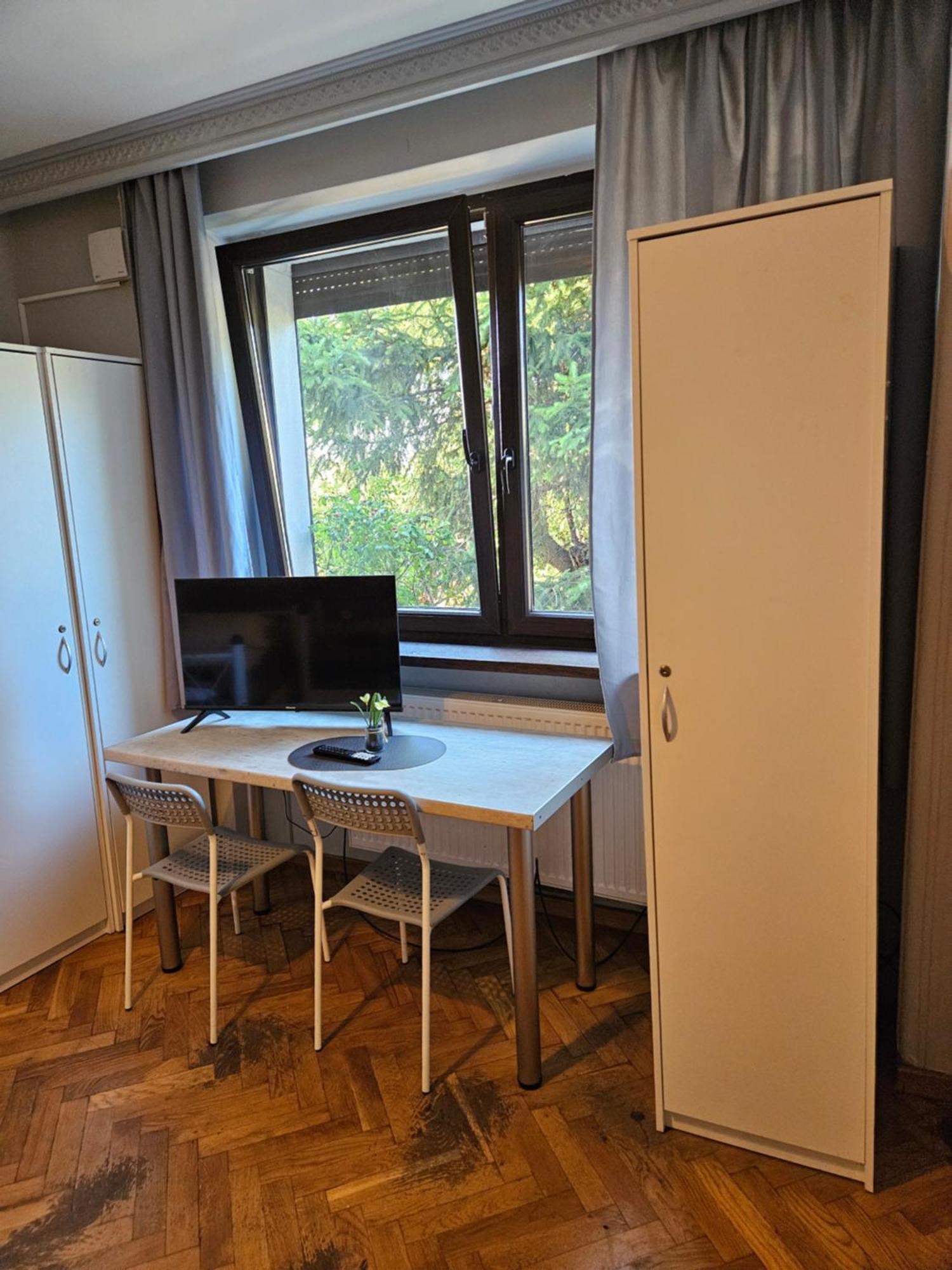 Pokoje Pracownicze Кімнати Для Працівників,Гуртожиток Swarzędz Exteriér fotografie
