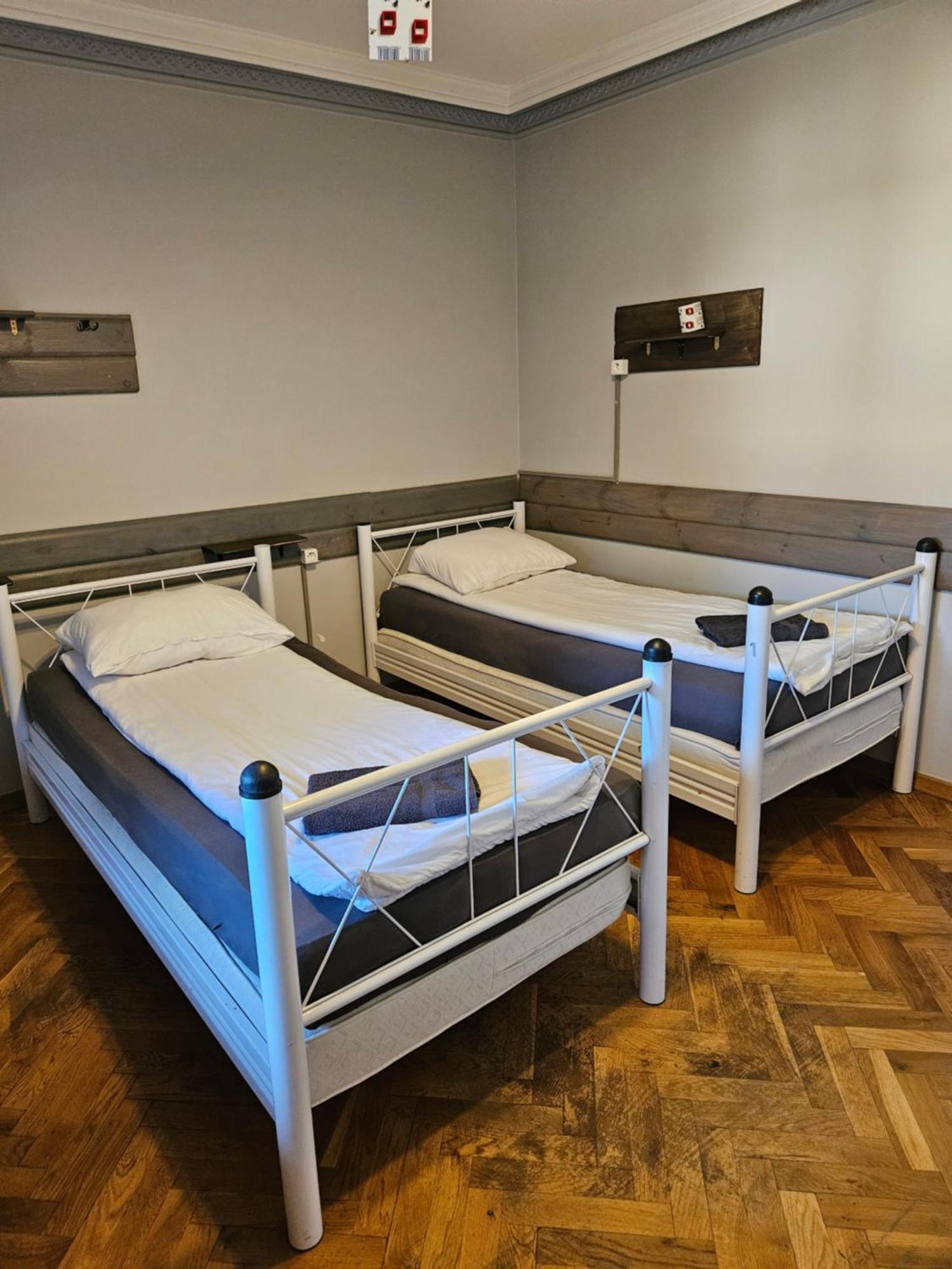 Pokoje Pracownicze Кімнати Для Працівників,Гуртожиток Swarzędz Exteriér fotografie